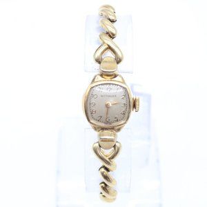 Vintage Wittnauer Swiss Watch Womens Gold Tone Stainless Steel Classic Retro